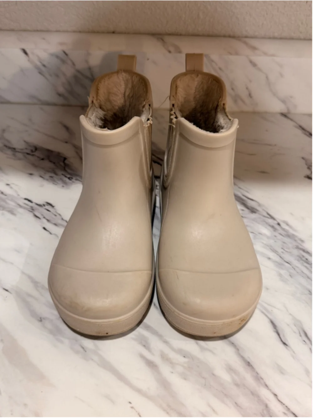 Bearpaw Toddler Girl Rain Boots Size 8 Beige Faux Fur Lined